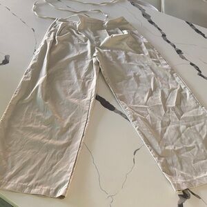 SHEIN Women's Khaki Chinos